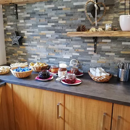 Zellerstuben بيت ريفي 3*